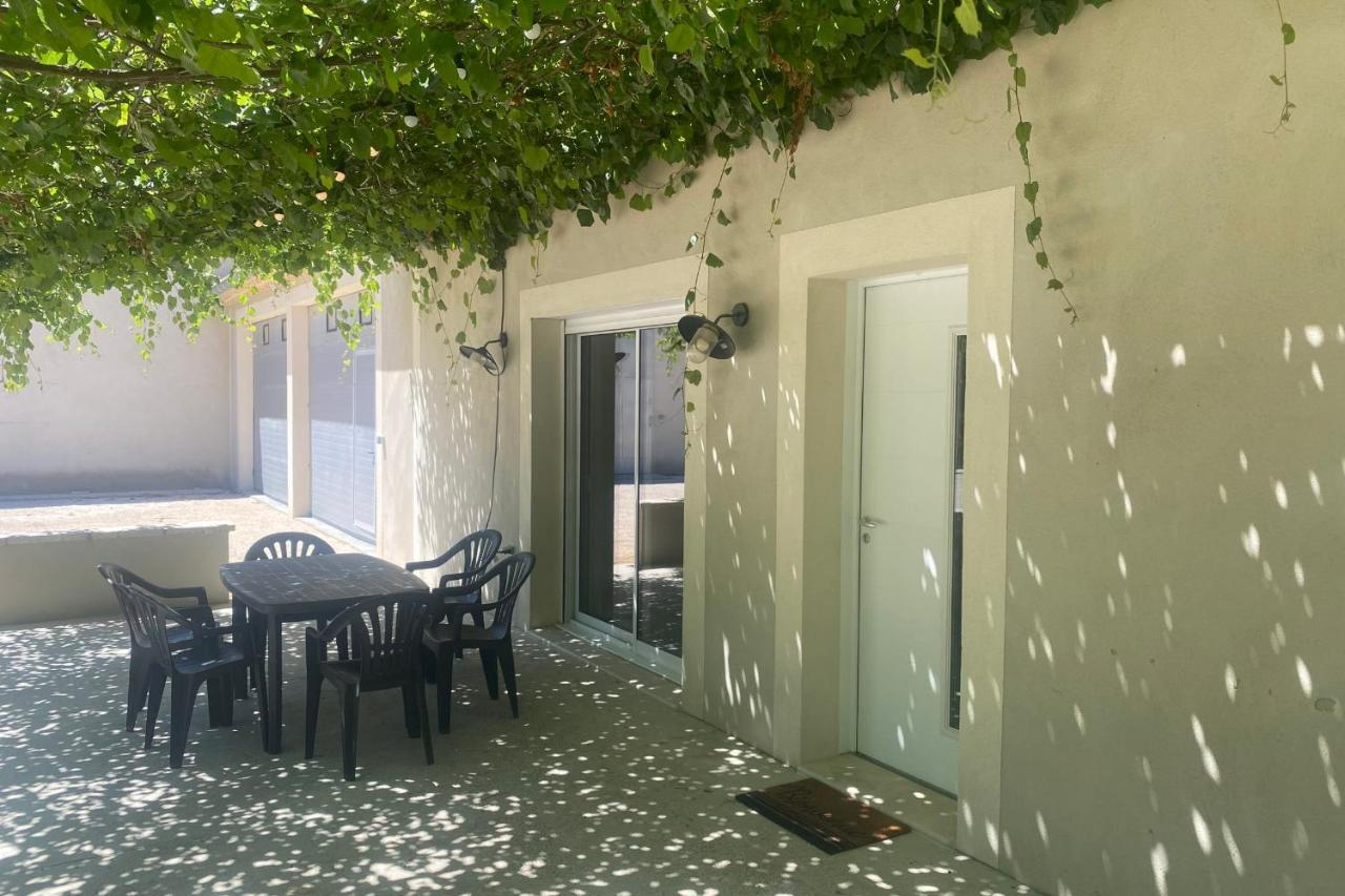 Villa Le Ribbou à LʼIsle-sur-la-Sorgue Extérieur photo